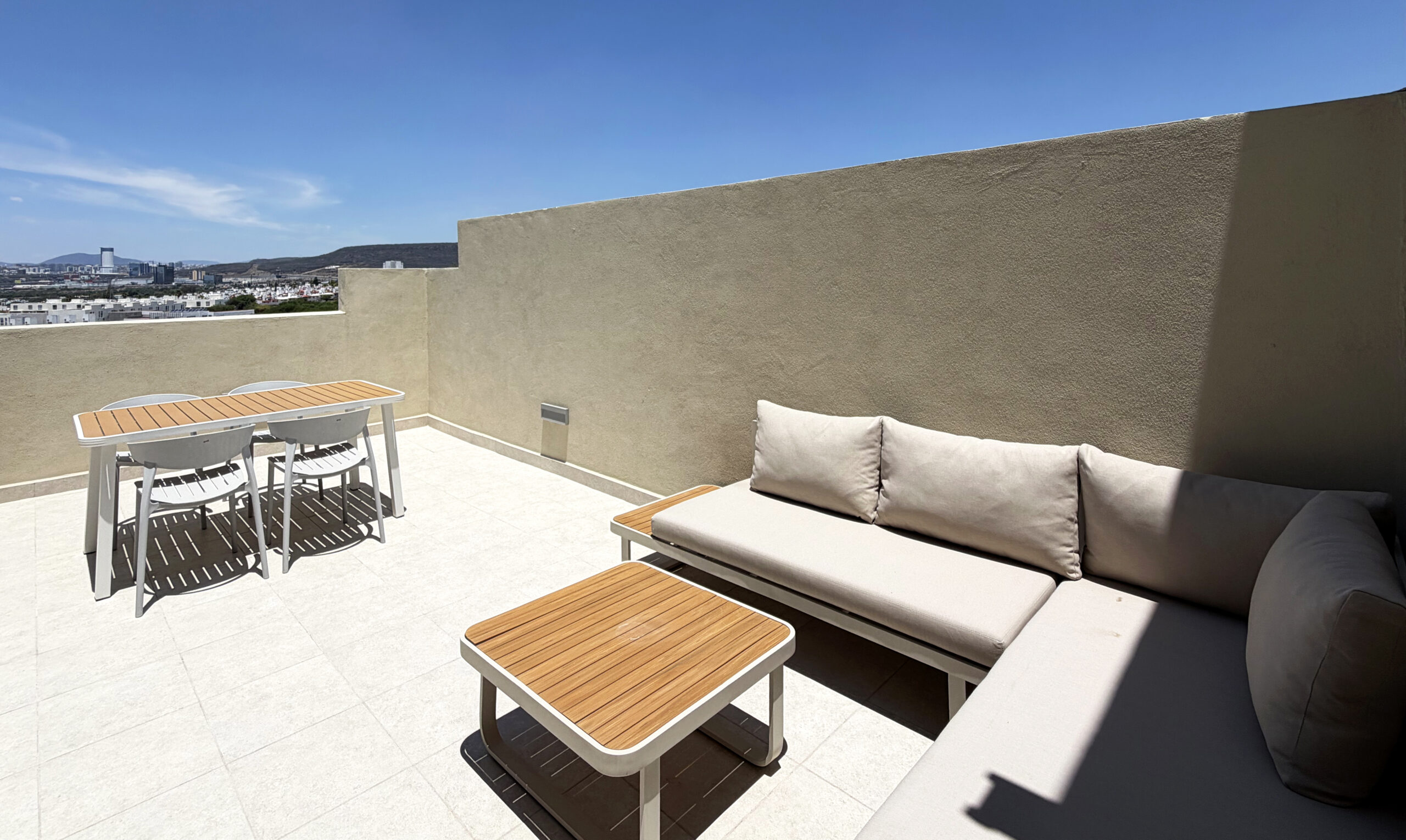 05. Ares Roof Garden